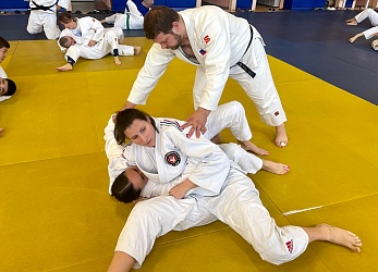 Практический семинар по подготовке тренеров и специалистов дзюдо стартовал в Академии Единоборств